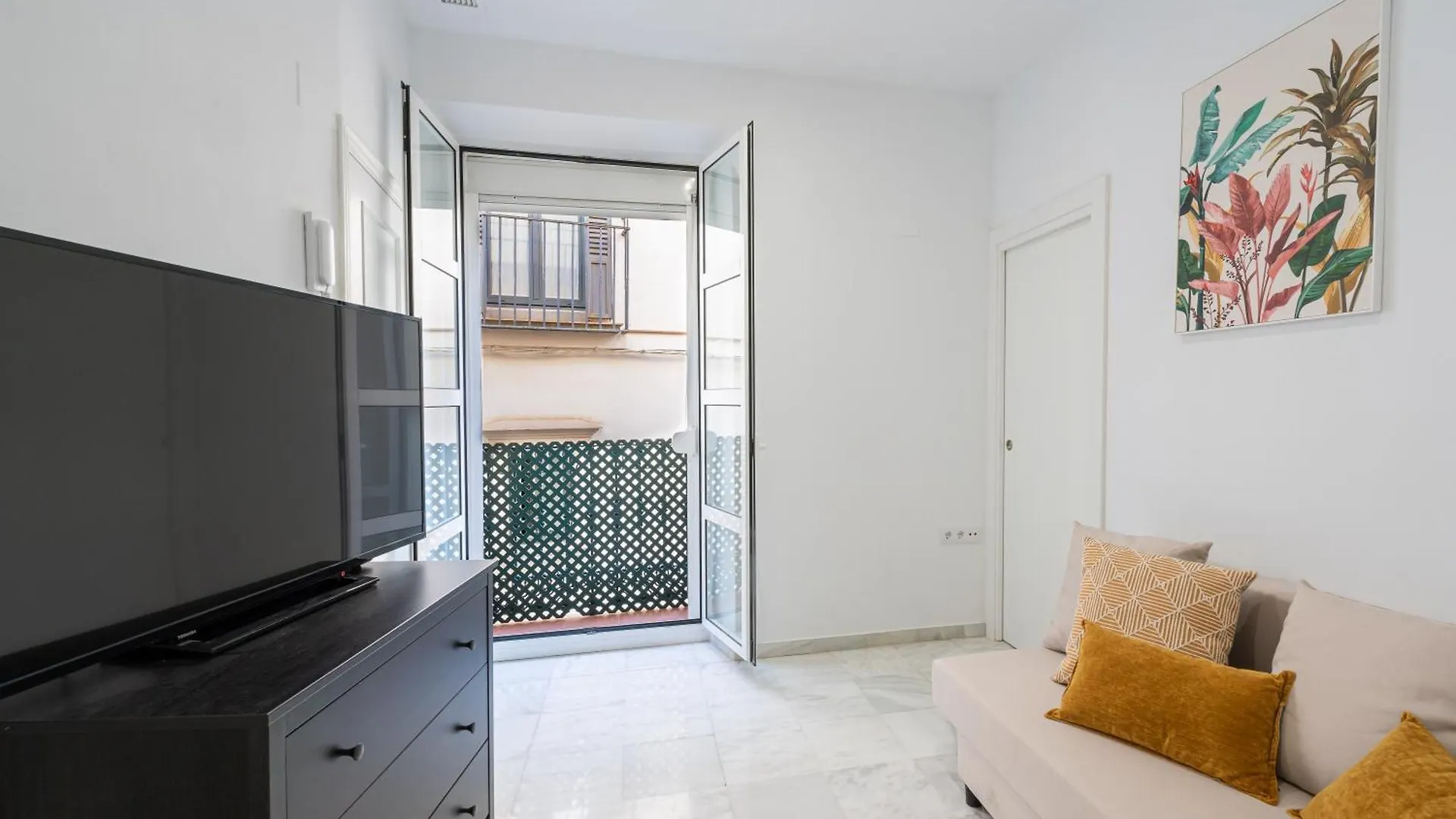 Private House Cathedral Terrace Villa Seville