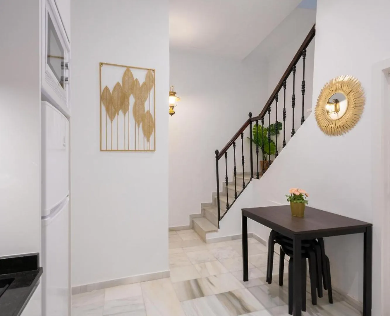 Private House Cathedral Terrace Villa Seville